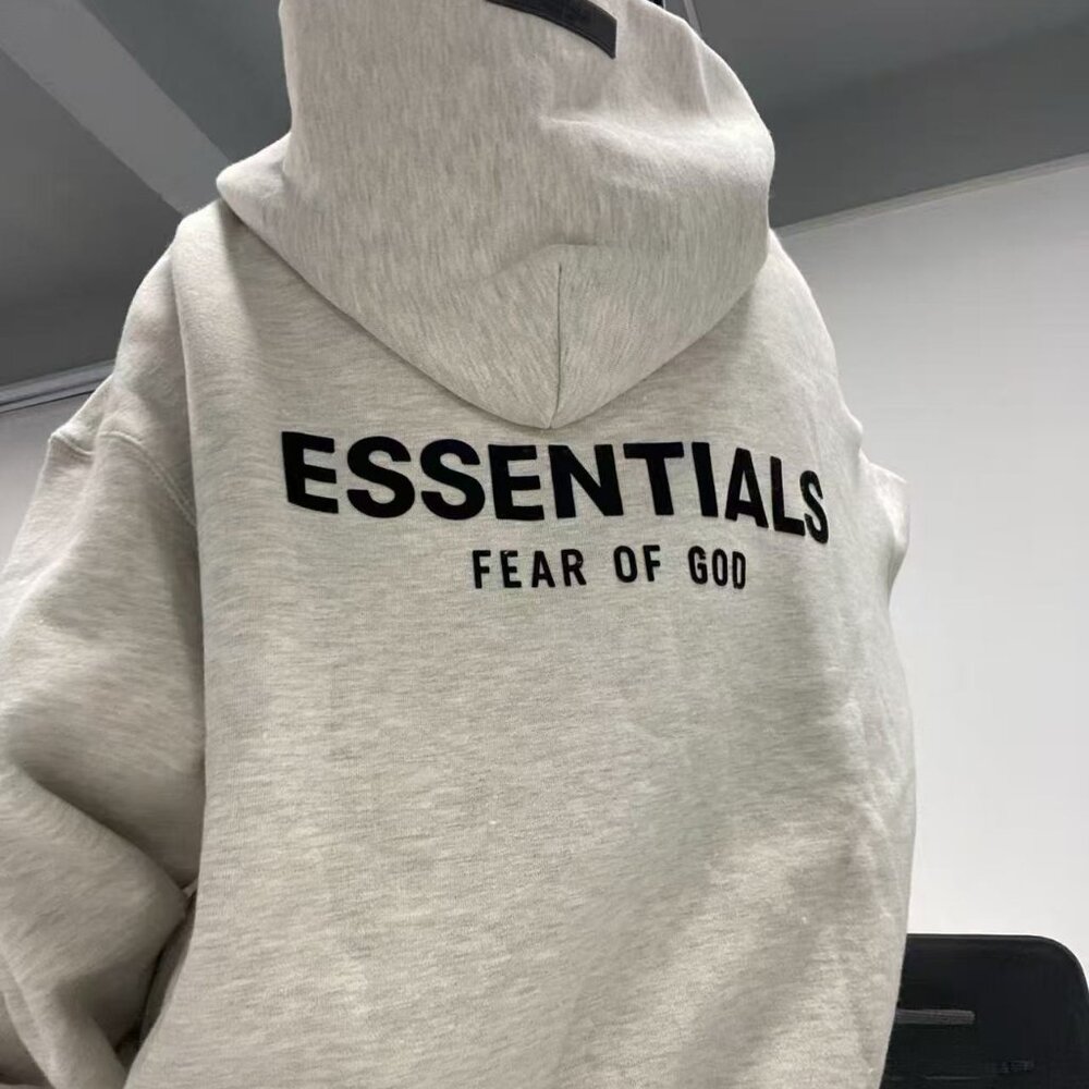 Fear of God Essentials Hoodie Light Oatmeal Relaxed Silhouette - Picture 3 of 4